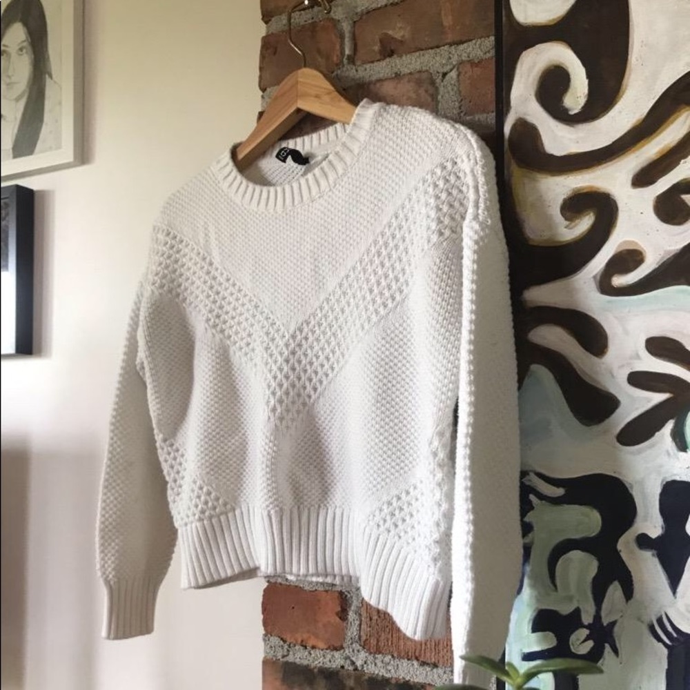 Cropped Crewneck Knit